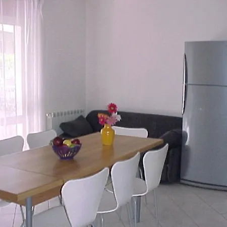 Apartment- Billa 1 *